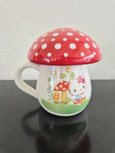 2023 Sanrio Hello Kitty ceramic mushroom mug