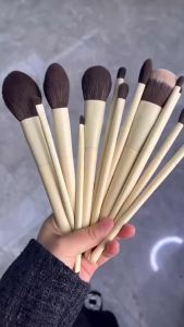 Bộ cọ trang điểm 13 món có tay cầm gỗ Cọ phấn cọ phấn mắt phủ dạng bộtDụng cụ làm đẹpTóc mềmbộ cọ ovw Cọ nềnCọ má hồngCọ tô sángCọ đánh phấn mũi cọ môiCọ chải lông mày