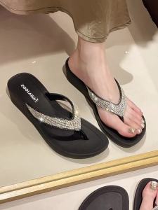 [Free Shipping] WomenS New Korean-Style Flip-Flops With Rhinestones Wedge Heel Height-Increasing Suitable For Outdoor Wear Comfortable And Durable