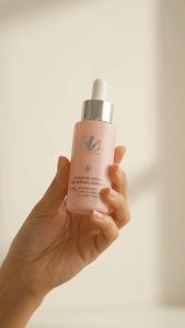 FLY UP HD Vitamin B3 Serum 10% Niacinamide 30ml Pore Refining Brightening & Hydrating Serum
