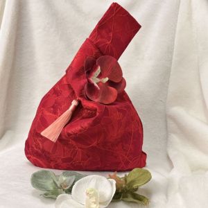 EDDY SONG อุปกรณ์เสริมชุดกี่เพ้า กระเป๋าข้อมือปมพู่ กระเป๋าใส่ของชิ้นเล็ก จี้รูปดอกไม้ กระเป๋าถือปักลาย จุได้มาก สีแดงเเดง ถุงน้ำตาลเทศกาล ของขวัญปีใหม่