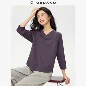 GIORDANO Women T-Shirts 100% Cotton V-Neck Smooth Soft Tee Curved Hem 3/4 Raglan Sleeve Simple Fashion Casual Tshirts 05325792