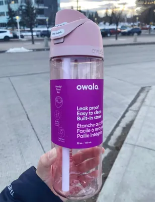 Owala FreeSip 25oz Tritan Water Bottle Leak Proof BPA Free Clear Tumbler with Straw