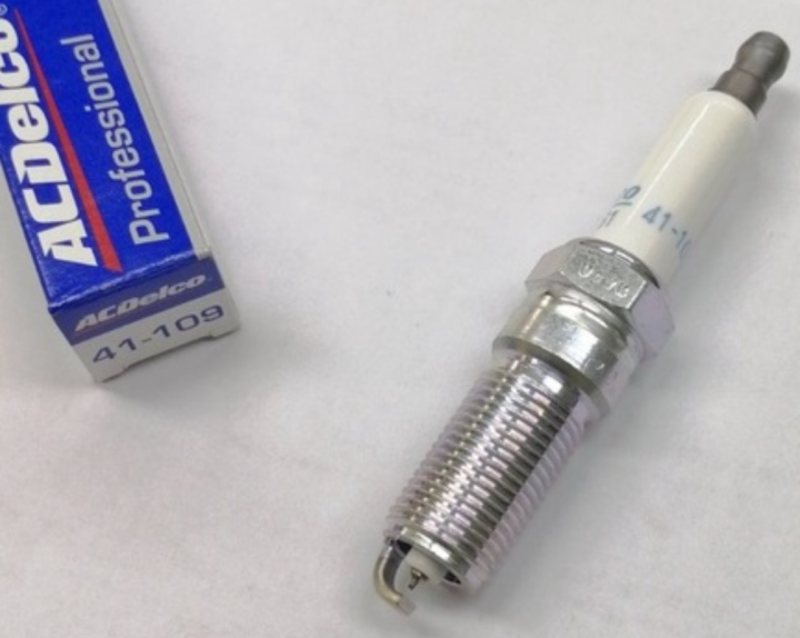 ACDELCO Iridium Spark Plug – 4 Pack, For Ford Escape Lincoln MKZ 2.5L, OEM 12627160