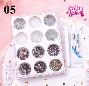 สติ๊กเกอร์ติดตกแต่งหน้ากากเพชรแบบชั่วคราว สีแปรงจะไม่ตรงตามรูปค่ะ