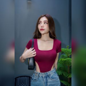 🌈 SpinnyHouse 🌈บอดี้สูทแขนสั้นบอดี้สูทเว้าเอวสูงแม่ช่วงคอตัดขอบเหลี่ยมเซ็กซี่มีกระดุมแป๊กน้าช่วงอกผ้า2ชั้น ใส่ปาร์ตี้ รุ่น A2