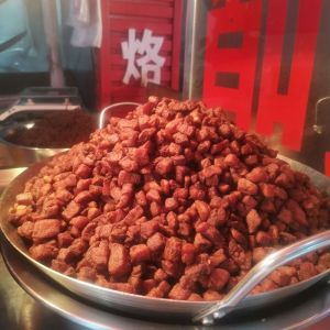 Crispy whistle Guizhou specialty Guiyang specialty casual snack soft whistle saozi pork oil residue crispy whistle