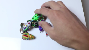 3.5cm Ray Frogs Crankbait Lures PVC Frogs Lures Fishing Lures with Double Hook & Blade Blackfish Frogs Baits 6 Color