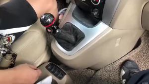 Samurai Shift Knob Universal Manual Transmission Gear Shifter Handle for Cars