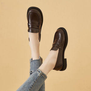 IELGY black soft-soled autumn versatile loafers for women easy to wear
