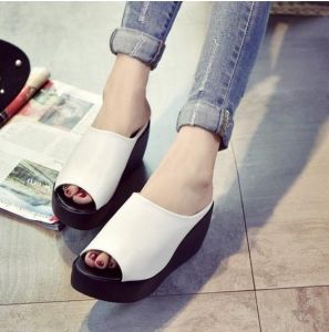 [Free Shipping] WomenS Summer Sandals And Slippers New Fashion Styles Trendy One-Strap Design Wedge Heel Open-Toe Platform Sole Beach Shoes