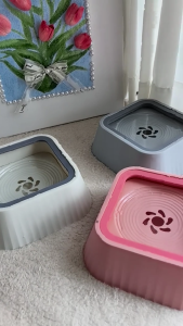 Spill Proof Dog Water Dish Pet Friendly Water Bowl Mess Reducing Dog Water Bowl for Home and Garden Use