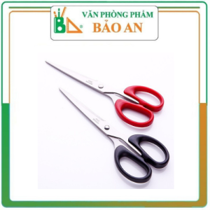 Kéo Văn Phòng Deli 6009 thiết kế lưỡi kéo dài vừa phải cho bạn dễ dàng cắt nhiều loại vật dụng giấy tờ