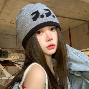 STYLETENK Cartoon Face Design Knitted Beanie Hat Warm Thermal Streetwear Beanie Casual 55-58CM Fall Winter Skull Cap Women