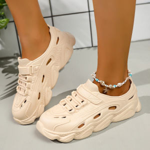 DMshoes กำลังฮิต รองเท้าผ้าใบแฟชั่นผู้ชาย งานดีทรงสปอร์ต สวมใส่ได้หลากหลายโอกาส มิกซ์กับลุคไหนก็เอาอยู่ สีสวยมาก สายแฟชั่นรีบจัดด่วน คุ้มค่ามาก สั่งเลยย