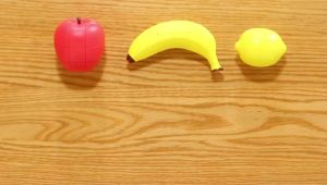 Speed Cube 3×3 Banana Shaped Magic Cube 1:1 Realistic 3D Fruit Cube Special-Shaped Puzzle Cube Childrens Educational Toys for Speed Cube Enthusiasts