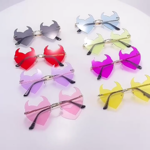 Devil Horn Sunglasses Devil Heart Sunglasses Halloween Party Glasses Halloween Devil Glasses Masquerade Dress Up