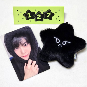 FIRST Korean Stars MARK DoYoung HAECHAN TAEYONG Luminous Keychain Ins Vocal Concert Black Sea Star Glow Keyring Fashion Plush NCT 127 Starfish Doll Pendant Fans Gifts