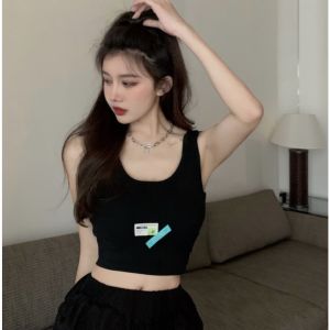 Chili_k❤️k❤️พร้อมส่ง เสื้อกล้ามผู้หญิง เสื้อกล้ามไหมพรมน่ารัก ผ้านุ่มนิ่มฝุดๆ  เข้ารูปดีค่ะ เข้ารูปสวย ไม่ใส่ฟองน้ำ70080