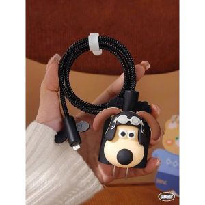 Vỏ bọc bảo vệ củ sạc và cáp sạc Chú Chó Phi Công cho trái táo bằng silicon