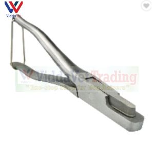 Galvanize Piglet Ear Notcher v type ear notcher for piglet ear notcher for pig