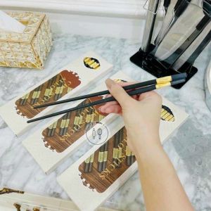 Bộ 10 đôi Đũa mạ vàng Đũa ăn cao cấp đũa khảm vàng hàn quốc Chống Trơn- Chống Trượt- Chống Mốc- Bền Màu