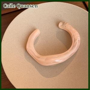 Caile กำไลข้อมืออะคริลิคแฟชั่นไม่ซ้ำใครแบบไม่ซ้ำใครสำหรับผู้หญิงกำไลข้อมือแบบเปิดหลากสีเครื่องประดับผู้หญิง