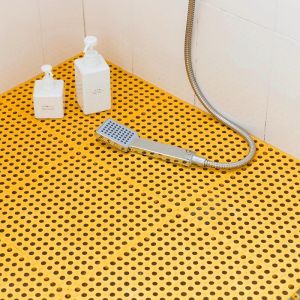 Anti-Slip Shower Mat PVC Interlocking Floor Mats Easy To Clean Tikar Lantai Anti-Gelincir PVC Cuttable Installation