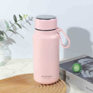 Large-capacity stainless steel insulated mug with a stylish design 2026 New water cup for men and women students tea and water separation tea cup