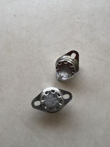 5 con Rơ le nhiệt 90 độ KSD301 250V 16A thường đóng