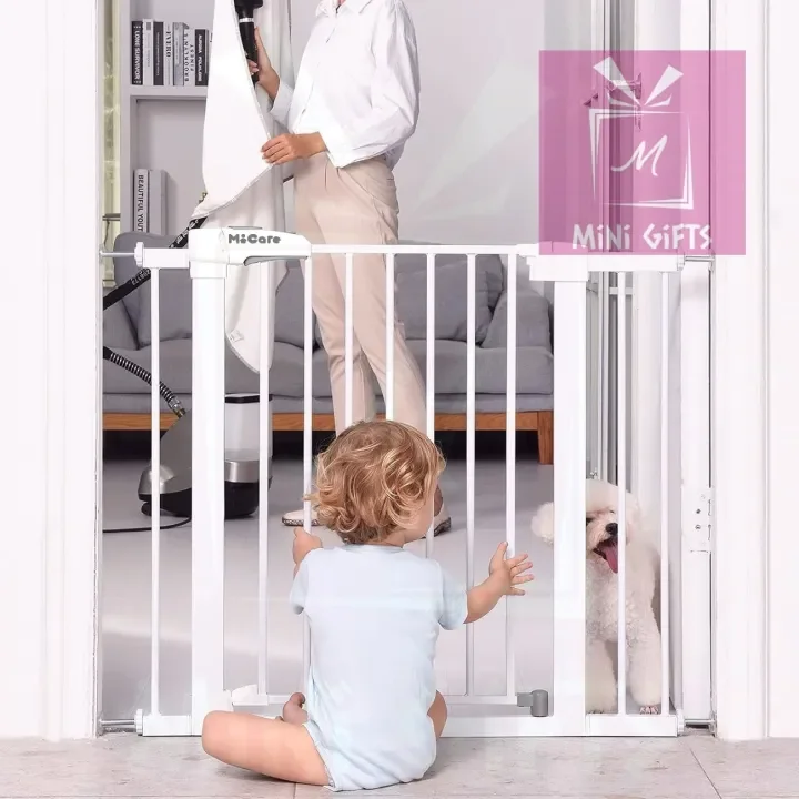 Plastic best sale stair gate