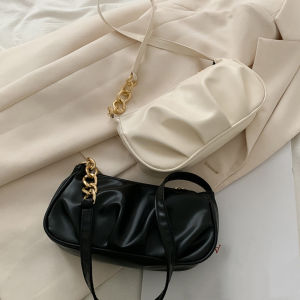 (สินค้าดีที่สุด บ้านสาวน่ารัก สไตล์เกาหลี2021แฟชั่นใหม่ความจุขนาดใหญ่สีทึบหนังกระเป๋าสะพายไหล่ Coud พับกระเป๋าสําหรับผู้หญิง