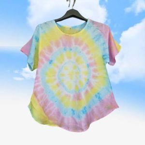 🔥ส่งไว🔥 เสื้อมัดย้อมผู้หญิงผ้าสปัน คอกลมเข้ารูปชายบานพรางหุ่น สีสดใส  เนื้อผ้านุ่มลื่น บางเบา ผ้าไม่ยืด มีไซส์ใหญ่ 2XL