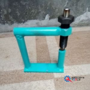 Treker pemasang keling kopling new