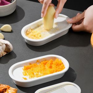 MMLUCK Manual Ginger Grater Ceramics Wear Resistant Kitchen Grater Food Maker Ramp Garlic Grinder Kitchen