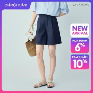 GIORDANO Women Shorts Colorblock Mid Rise Shorts Pleated Leg Loose Fit Fashionable Casual Shorts 13406316