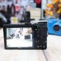 Máy ảnh Nikon Coolpix P300 mở khẩu 1.8. 