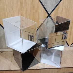 KOTAK AMAL CELENGAN UKURAN 10 X 10 X 12 MODEL RUMAH UNTUK YAYASAN MASJID SEKOLAH DAN PESANTREN BAHAN AKRILIK