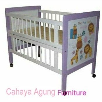 Baby Box vs. Tidur Bersama: Mana yang Lebih Aman untuk Bayi?