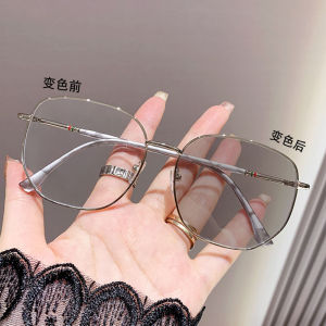 -0.5 -0.75 -1.25 -1.75 Photochromic Graded Eyeglasses Metal Frame Anti Blue Light Myopia Glasses Business Large Frame Nearsighted Glasses Eyeglass for Women Computer Glasses