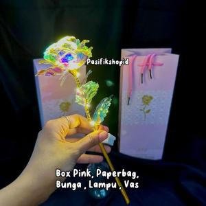 Kado Spesial Bunga Mawar LED Bercahaya dengan Lampu - Pilihan Hadiah Terbaik Kado Natal