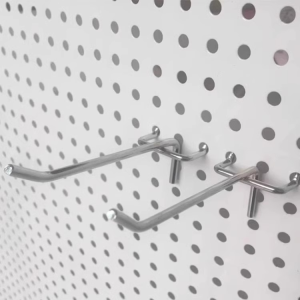 ติดผนังโลหะ Pegboard จัดเก็บชั้นวางจอแสดงผลห้องเกมบ้านติดผนังชั้นวางอุปกรณ์ฮาร์ดแวร์