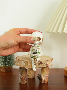 Miniature Fishing Skeleton Figurine Resins Miniature Decors for Home and Garden Pond Poolsides Unique Halloween Ornament