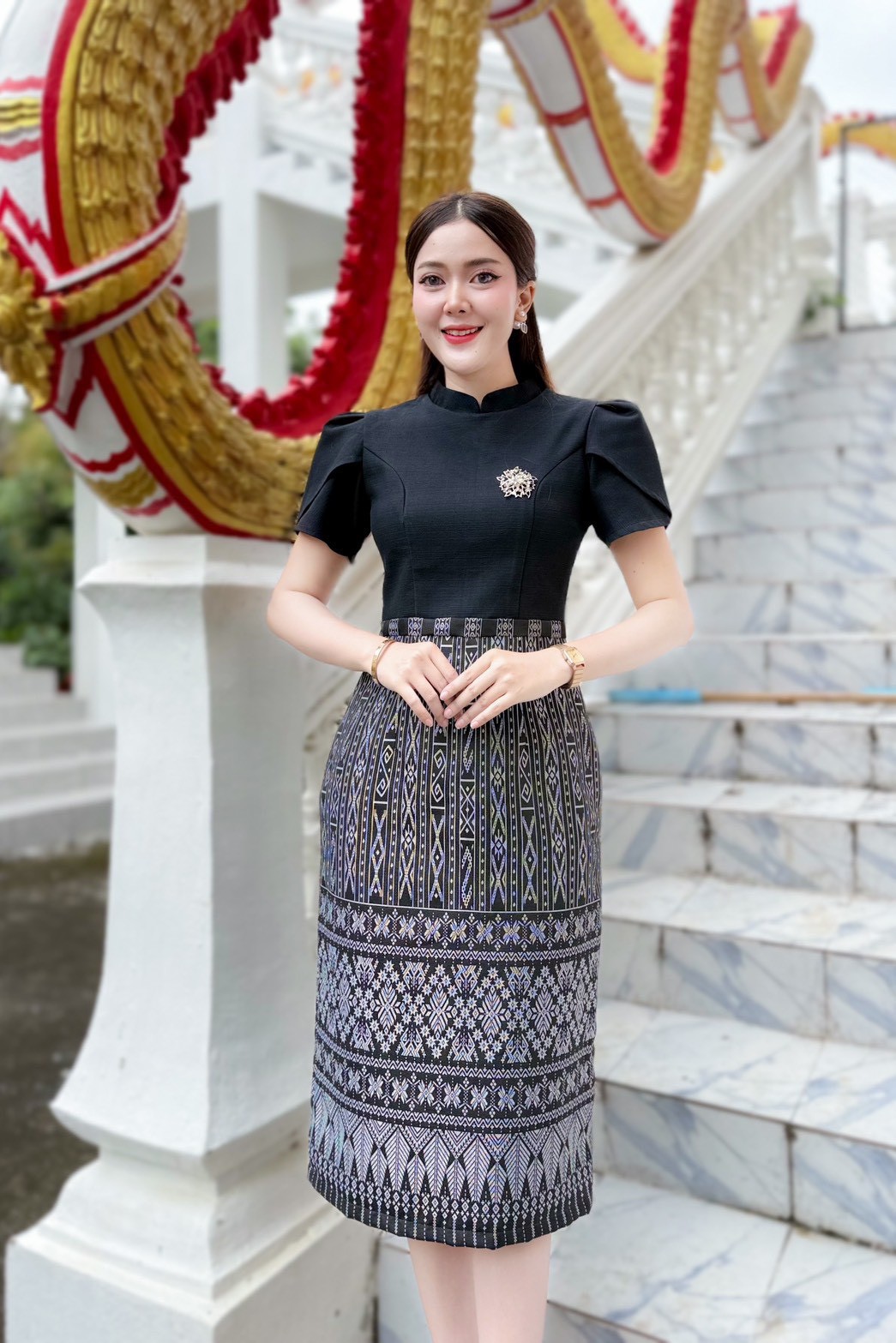 เดรสไทยดำอัดกาว ทรงเข้ารูป ใส่แล้วเพรียว พร้อมส่ง ไซส์ S-2XL มุมมองที่ 10