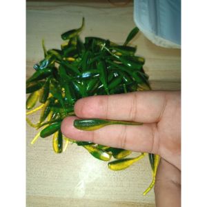 เหยื่อยาง ปลายาง กาแลนหางแหลม ลูกอ๊อดหางแหลม มี21สี