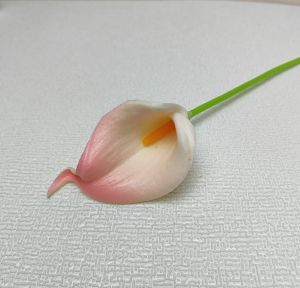 Unico PBP99 Tanaman Hias Buatan Plastik Tangkai Bunga Lily Artificial Flower Ornamen Hiasan Dekorasi Ruangan Meja Makan Ruang Tamu Outdoor Indoor COD