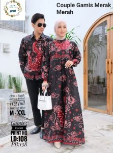 Couple Gamis Batik Merak Merah. Batik Sarimbit Pasangan. Seragam Pasangan Suami Istri. Batik Couple terbaru 2025 by Batik SoloOri bisa COD. batik lebaran batik solo