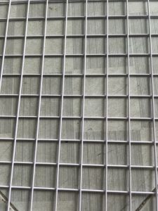(100 x 100cm x ô rộng 3cm5m Sợi sắt 2.5ly )Tấm lưới sắt đan treo phụ kiện màu trắng sữa