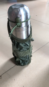 Nước căng tin túi lưu trữ tổ chức thiết kế có thể gập lại với vòng đeo điều chỉnh được lý tưởng cho du lịch đạp xe đường dài