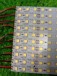 Đèn LED thanh 1m dùng điện 12v dùng trang trí kệtủ trưng bầy